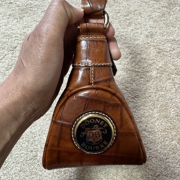 Dooney & Bourke Brown Croc-Embossed Leather Shoulder Bag - Picture 3 of 4